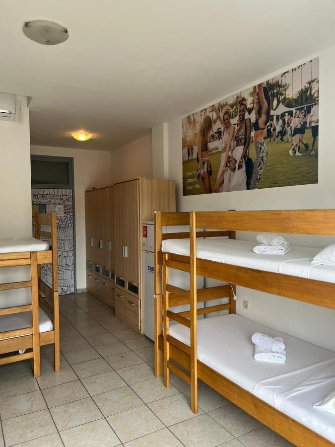 Moon Rocks Hostel Novalja Zewnętrze zdjęcie