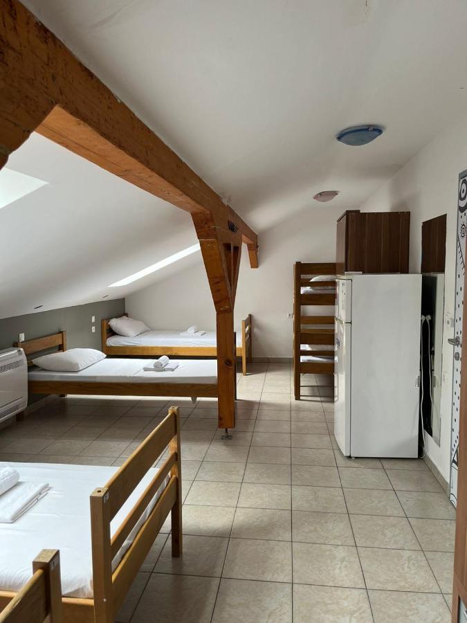 Moon Rocks Hostel Novalja Zewnętrze zdjęcie