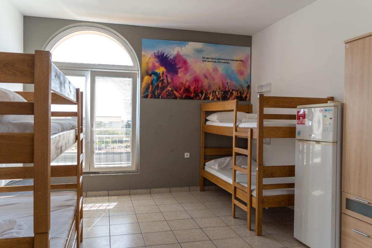 Moon Rocks Hostel Novalja Zewnętrze zdjęcie
