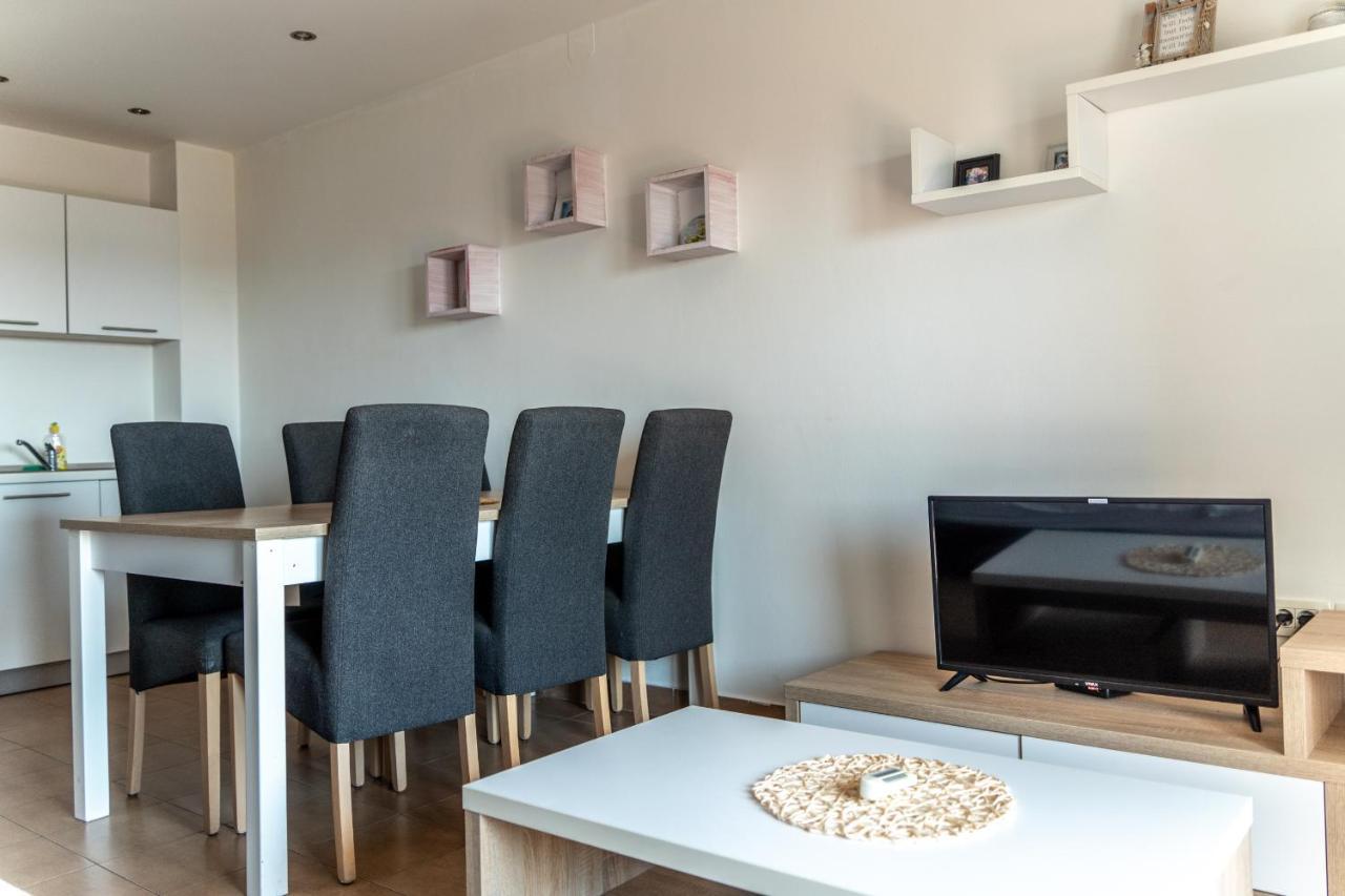 Moon Rocks Hostel Novalja Zewnętrze zdjęcie